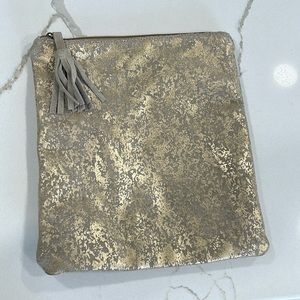 Zipper pouch